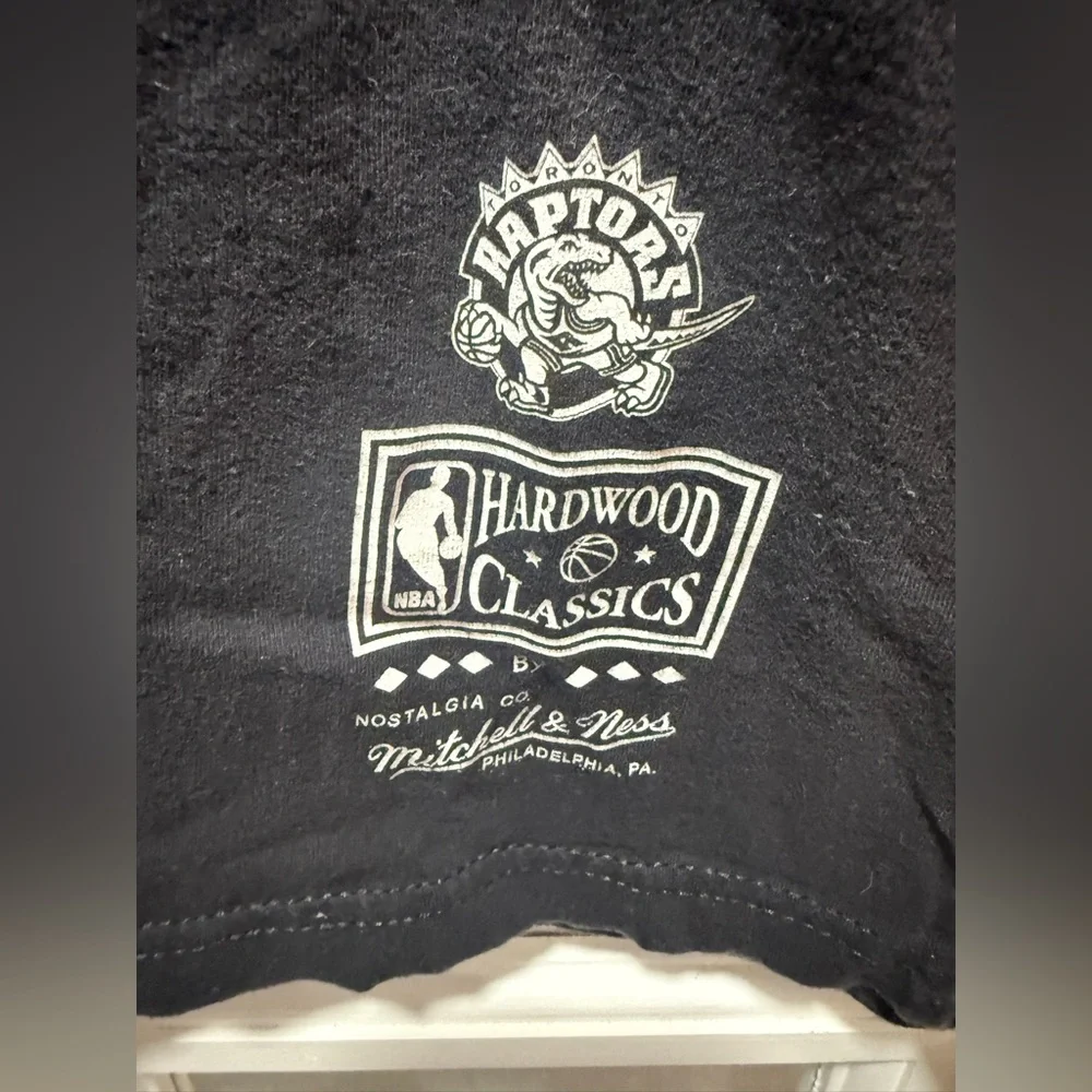 Mitchell & Ness Black Toronto Raptors Tee - Picture 4 of 5